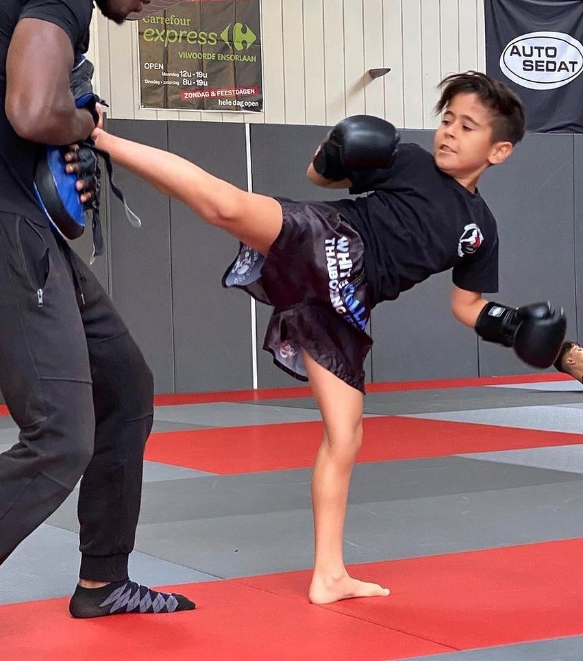 Cours de Kick Boxing Baby 6-9 ans à Davinci Fighting Bruxelles